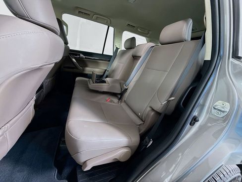 Used 2020 Lexus GX 460 Premium image 24