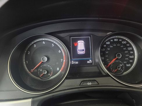 Used 2021 Volkswagen Atlas SE image 27