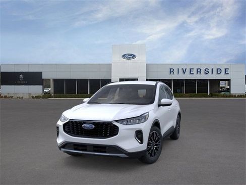 New 2023 Ford Escape SE image 2