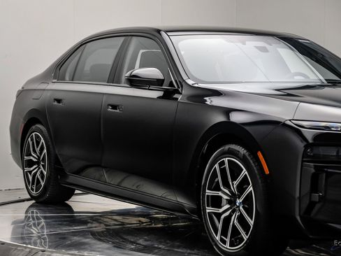 Used 2026 BMW 760i xDrive w/ Executive Package AWD/4WD image 26