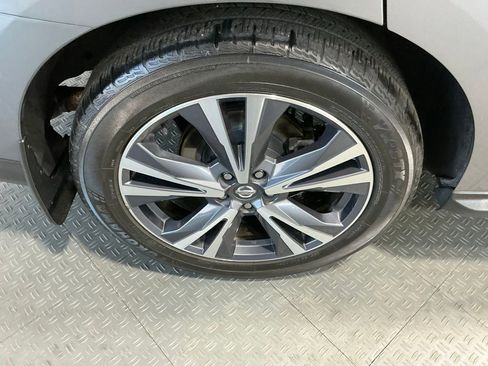 Used 2020 Nissan Pathfinder Platinum FWD image 64