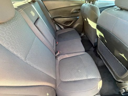 Used 2019 Chevrolet Trax LS w/ LPO, Cargo Package image 12