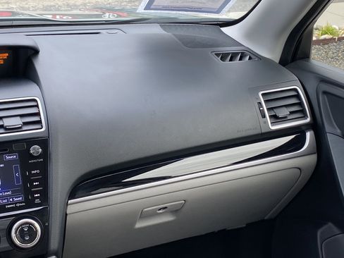 Used 2018 Subaru Forester 2.5i Limited image 22