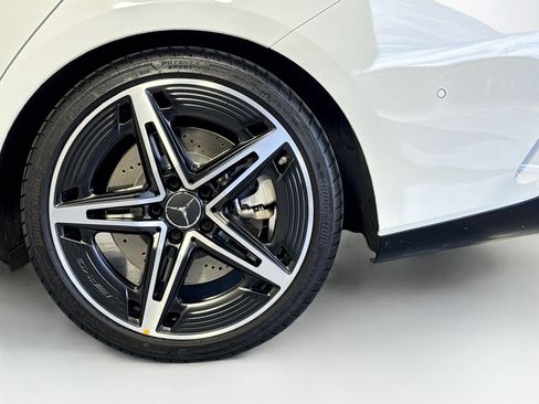 Used 2025 Mercedes-Benz CLA 35 AMG 4MATIC image 29