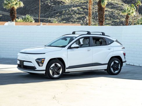 New 2025 Hyundai Kona SEL FWD image 6