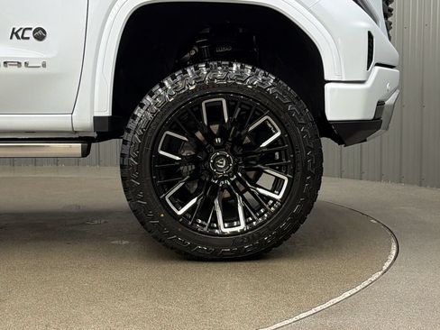 Used 2026 GMC Sierra 1500 Denali Ultimate AWD/4WD image 10