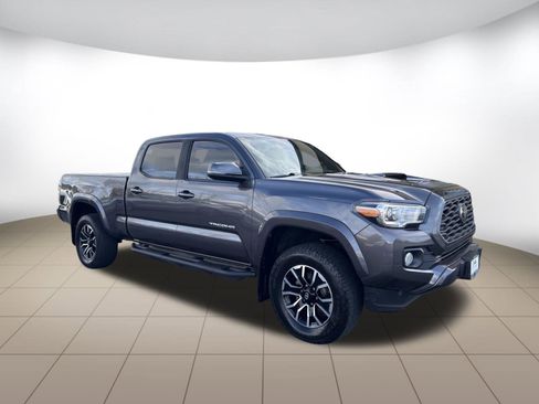 Used 2020 Toyota Tacoma TRD Off-Road image 1