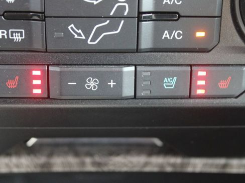Used 2019 Ford F350 Lariat w/ Lariat Value Package AWD/4WD image 48