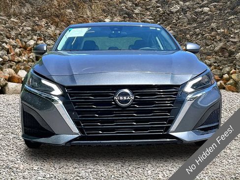 Used 2023 Nissan Altima 2.5 S FWD image 3