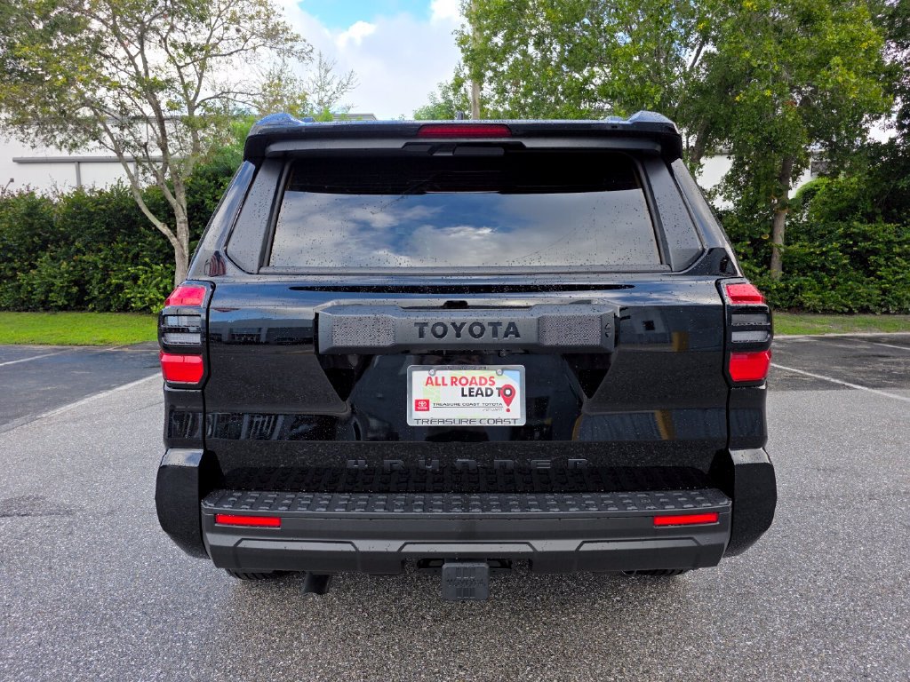 New 2026 Toyota 4Runner SR5 AWD/4WD image 10