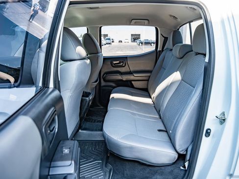 Used 2018 Toyota Tacoma SR w/ SR Convenience Package RWD image 33