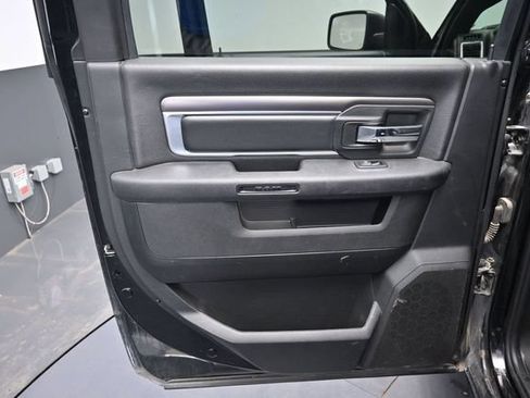 Used 2024 RAM 1500 Warlock AWD/4WD image 32