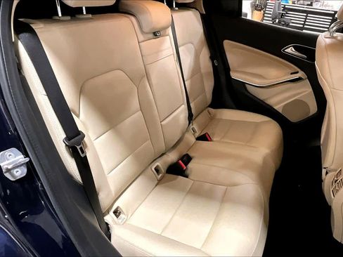 Used 2018 Mercedes-Benz GLA 250 image 15