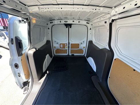 Used 2023 Ford Transit Connect XL FWD image 17