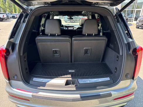 Used 2023 Cadillac XT6 Premium Luxury AWD/4WD image 13