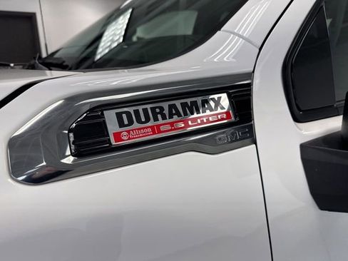 Used 2021 GMC Sierra 2500 AT4 w/ AT4 Premium Plus Package image 6