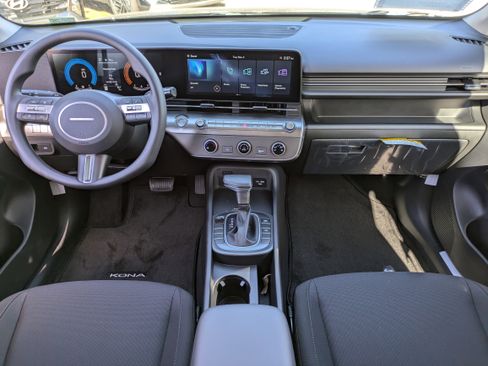 New 2026 Hyundai Kona SE image 15