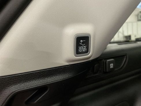 Used 2022 Jeep Grand Cherokee Limited 4xe image 29