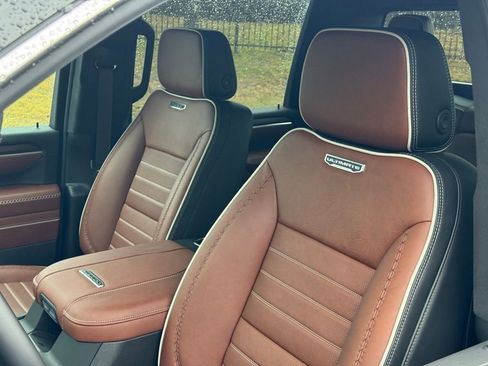 New 2026 GMC Sierra 2500 Denali Ultimate image 18