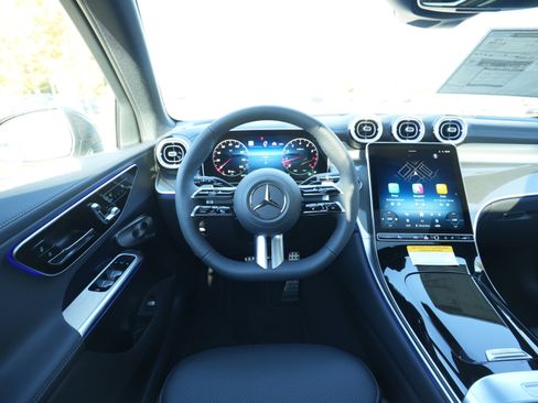 New 2026 Mercedes-Benz GLC 300 4MATIC image 21
