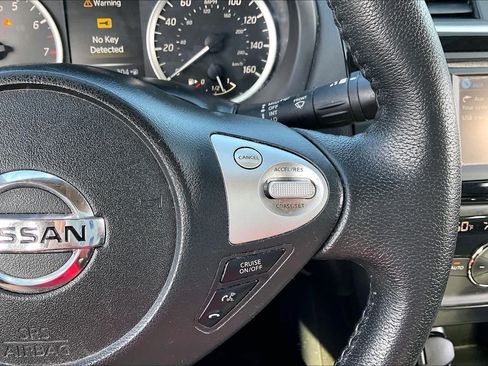 Used 2018 Nissan Sentra SV w/ Premium Package (P01) FWD image 25