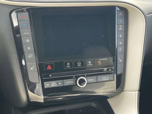 Used 2025 INFINITI QX55 Luxe w/ Cargo Package image 27