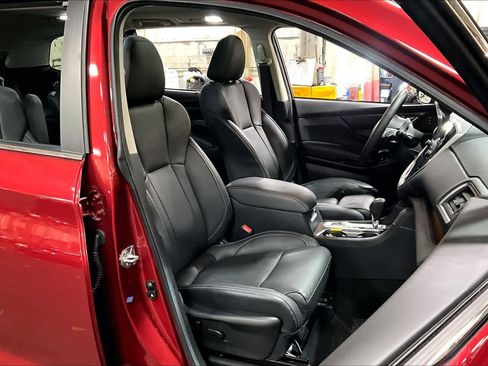 Used 2024 Subaru Ascent Touring image 8