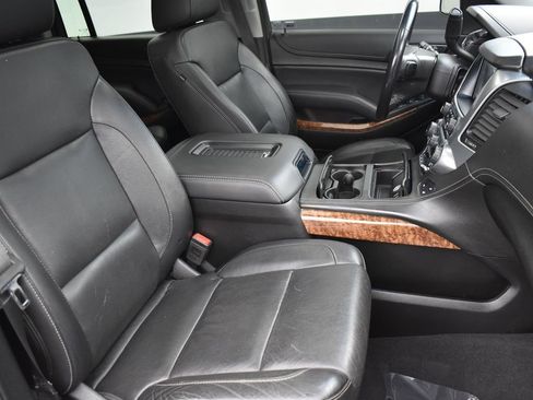 Used 2019 Chevrolet Suburban Premier image 41