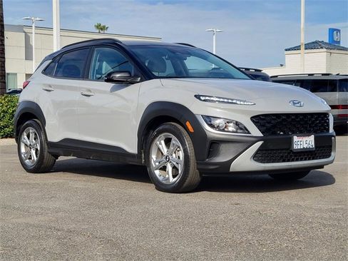 Used 2023 Hyundai Kona SEL image 29
