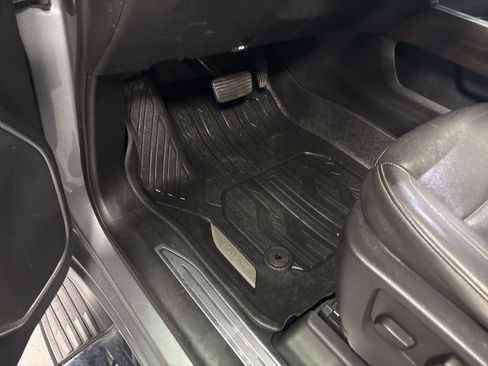 Used 2023 GMC Sierra 1500 SLT w/ SLT Premium Plus Package image 16