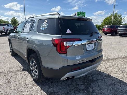 Used 2023 GMC Acadia SLT w/ Technology Package FWD image 18