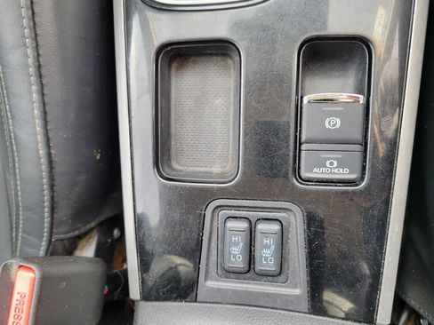 Used 2020 Mitsubishi Outlander SEL image 30