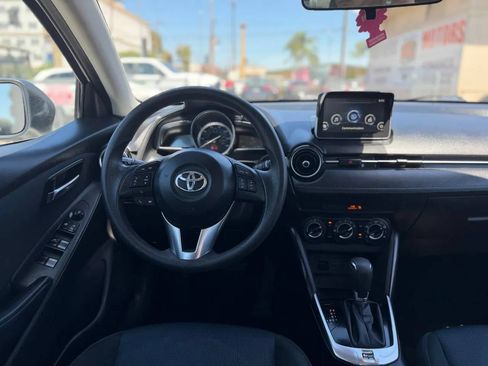 Used 2017 Toyota Yaris iA FWD image 30