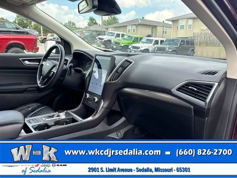 Used 2024 Ford Edge Titanium AWD/4WD image 31