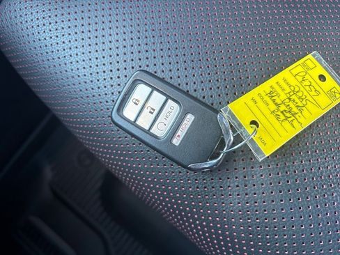 Certified 2025 Honda Ridgeline Black Edition image 33