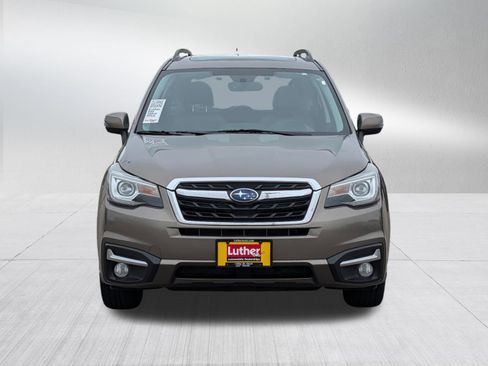 Used 2018 Subaru Forester 2.5i Touring AWD/4WD image 2