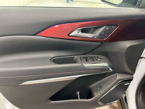 New 2026 Chevrolet Traverse RS w/ LPO, Floor Liner Package AWD/4WD image 22