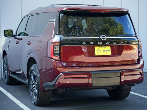 Used 2025 Nissan Armada SL AWD/4WD image 52