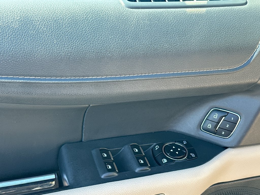 Used 2024 Ford Expedition Limited RWD image 21
