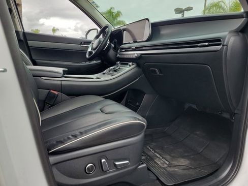 Used 2023 Hyundai Palisade SEL w/ Premium Package image 23