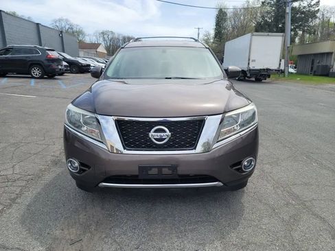 Used 2015 Nissan Pathfinder SV w/ Cargo Package AWD/4WD image 2