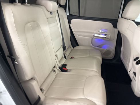 Used 2023 Mercedes-Benz GLB 250 4MATIC image 30