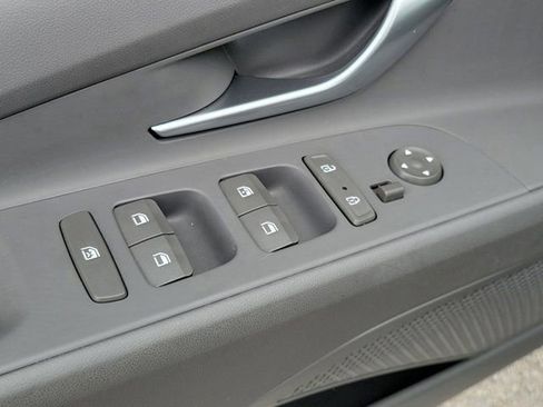 Certified 2023 Hyundai Elantra SEL FWD image 16
