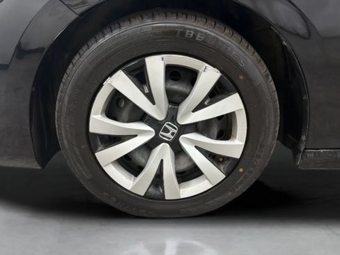 Used 2023 Honda Civic LX image 27