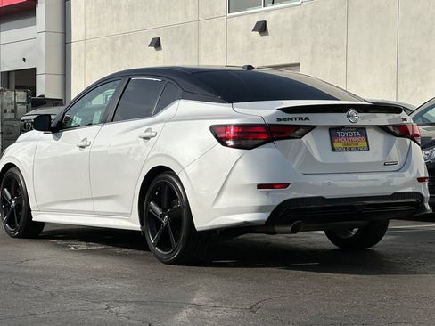 Used 2022 Nissan Sentra SR w/ Midnight Edition image 6