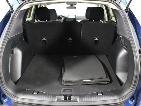 Used 2020 Ford Escape SE image 17