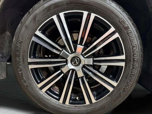 Used 2020 Lexus LX 570 4WD w/ Sport Package image 33