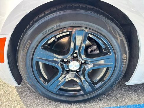 Used 2023 Chevrolet Camaro LT RWD image 9