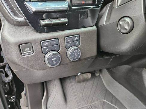 Used 2024 Chevrolet Silverado 1500 High Country w/ Technology Package AWD/4WD image 24