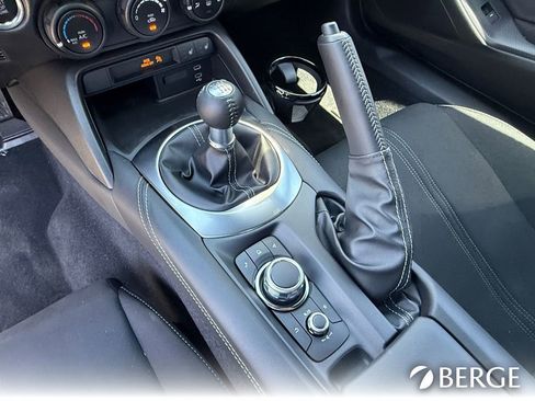New 2026 MAZDA MX-5 Miata Club w/ Weather Package RWD image 21